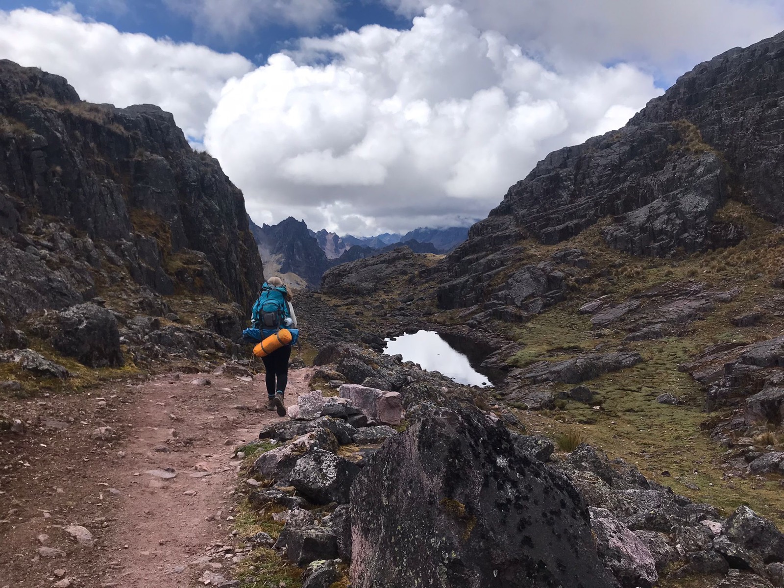 Luis Canales, guía y fundador de Be Mountain Peru, en ruta